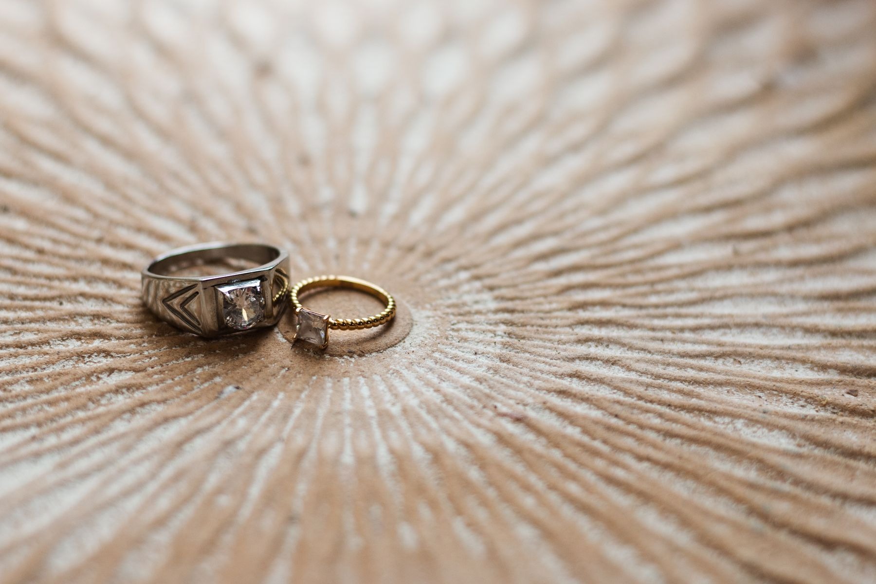 How to Mix Jewelry Metals With a Clear Visual Plan