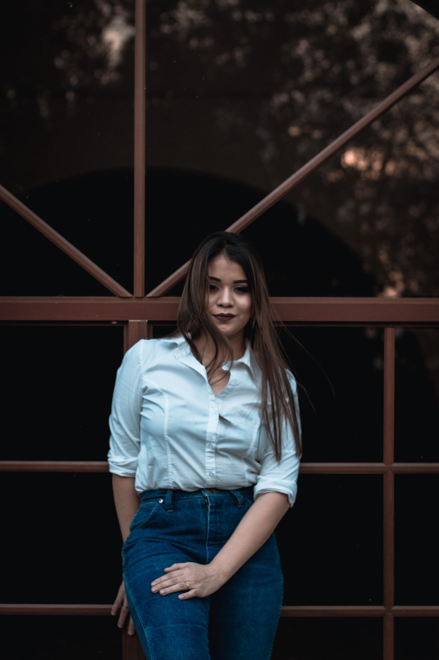 Dark-Wash Jeans for Office-Casual Days: Polish Without a Suit